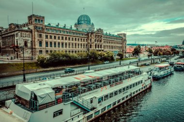 Güz Prag 'ın güzel sokakları ve mimarisi