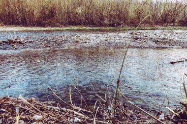 Dağların ve nehirlerin güzel doğası