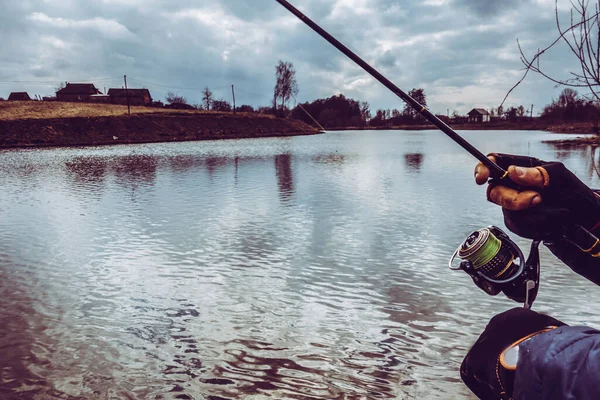 Pesca Alla Trota Sul Lago — Foto Stock