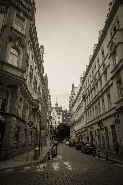 Schöne Straßen Und Architektur Des Herbstlichen Prag — Stockfoto