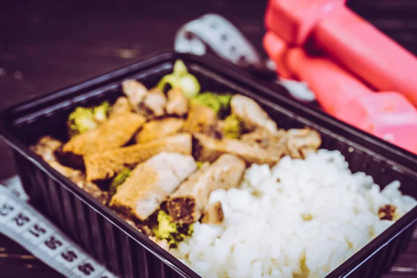 健康的晚餐米饭和肉可以减肥 — 图库照片