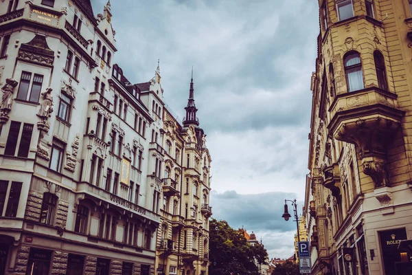 Schöne Straßen Und Architektur Des Herbstlichen Prag — Stockfoto