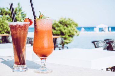 Sahil resort Bar'da kokteyller