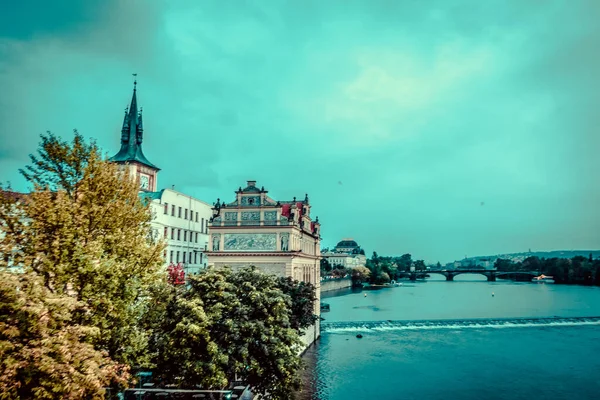 Schöne Straßen Und Architektur Des Herbstlichen Prag — Stockfoto