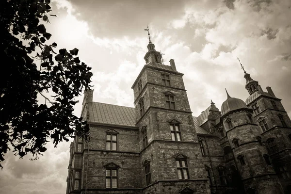 Kopenhag 'daki Güzel Rosenborg Kalesi