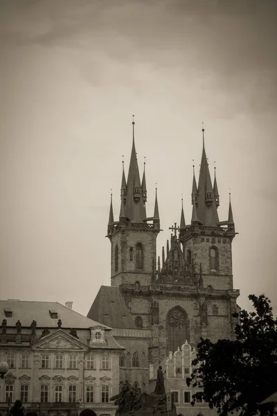 Schöne Straßen Und Architektur Des Herbstlichen Prag — Stockfoto