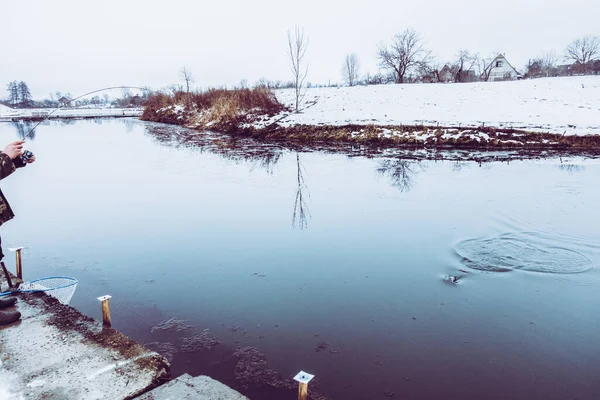 Рыбалка Форели Озере — стоковое фото