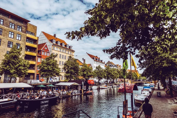 Köpenhamn Danmark Juli 2019 Berömda Christianshavn Med Färgglada Byggnader Och — Stockfoto