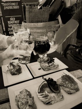 Danimarka 'da bir kafede nefis yemekler.