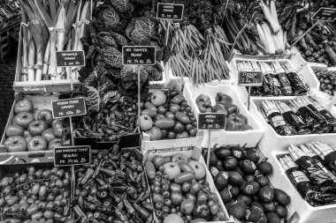 Organik Sebzeler pazarda