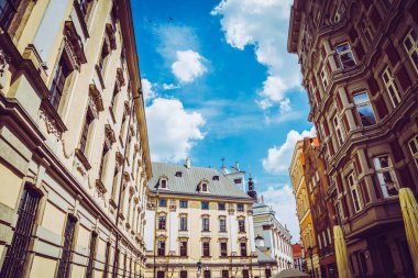 Eski Polonya şehrinin mimarisi. Pençe