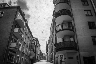 Eski Polonya şehrinin mimarisi. Pençe