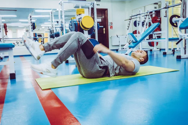 Man Går För Sport Gymmet — Stockfoto