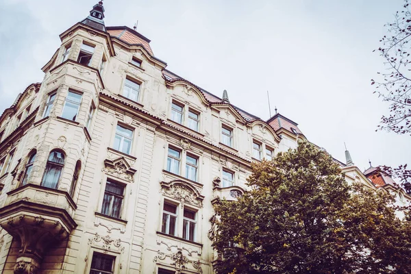 Güz Prag 'ın güzel sokakları ve mimarisi