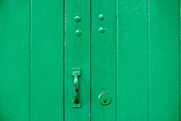 Porta verde vintage — Fotografia de Stock