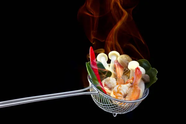 Tom Yum Goong için malzemeler