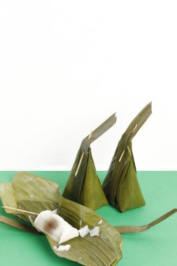 Tay tatlı sarılmış Buhar.