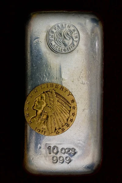 Ounce Silver Bullion Bar Och 1911 Gold Indisk Myntet — Stockfoto