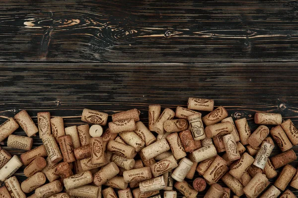 Eine Sammlung Verschiedener Gebrauchter Weinkorken Aus Nächster Nähe Viele Schräge — Stockfoto