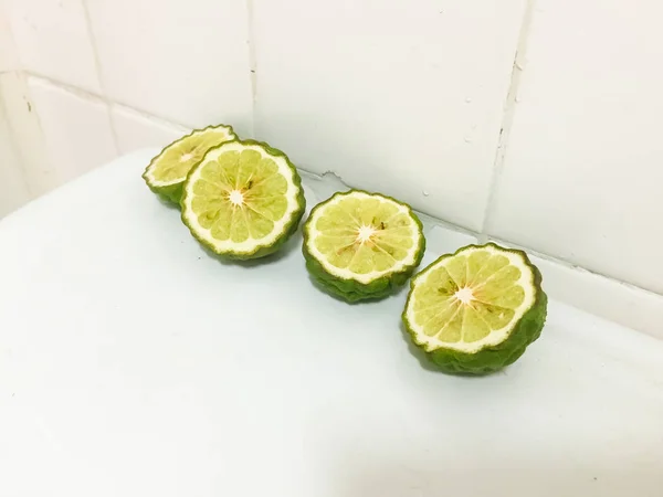 Pro deodorant na záchodě bergamotu. — Stock fotografie