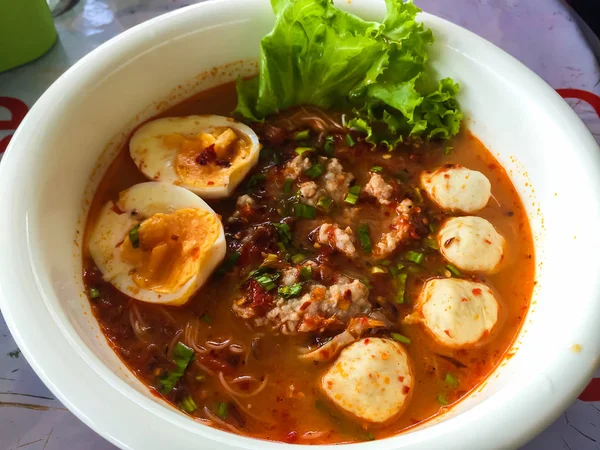 Deniz mahsulleri çorbası. 