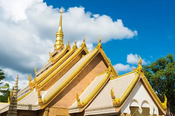 Wunderschönes Dach Des Tempels Thailand Wat Mahawanaram Ubon Ratchathani Thailand — Stockfoto