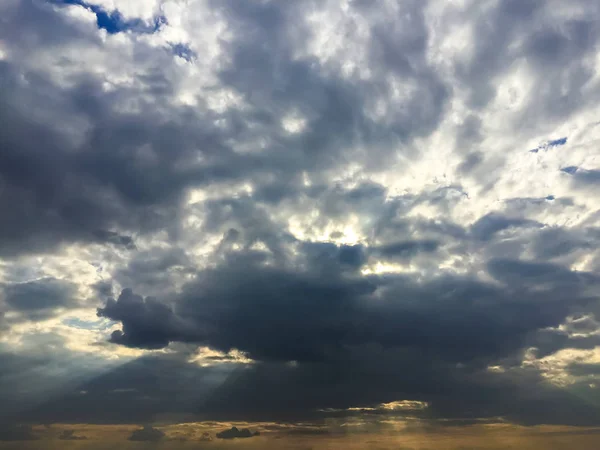 Облачно Река Зеркало Облачно Реке — стоковое фото
