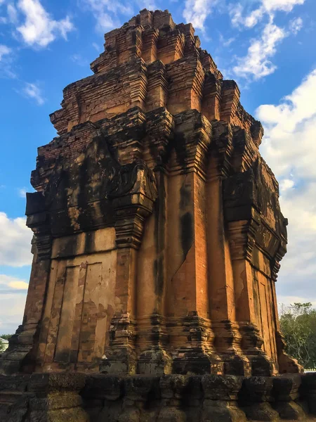 タイの寺院でクメール城 — ストック写真