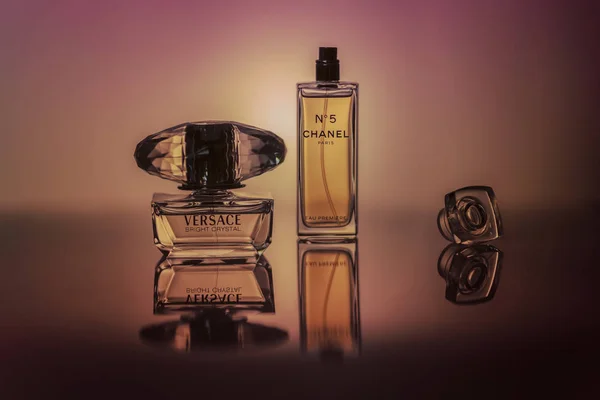 Garrafas Água Perfume — Fotografia de Stock