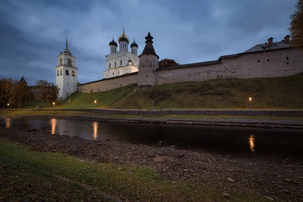 Antiguo Molino Orillas Del Río Sorot Por Noche Pueblo Pushkin — Foto de Stock