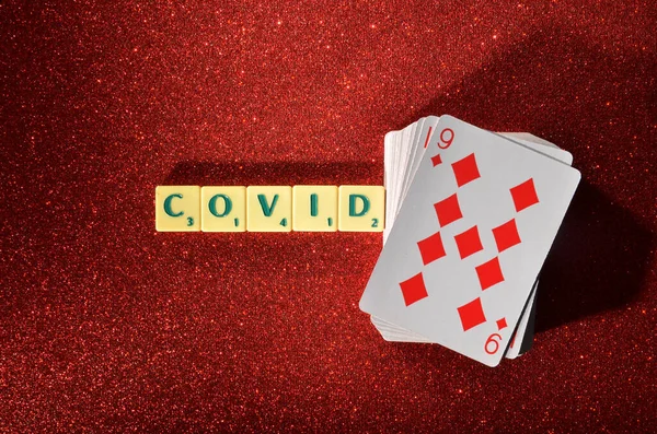 Covid Posts Made Block Boxes Playing Cards Arranged Glitter Maroon — Stock Photo, Image