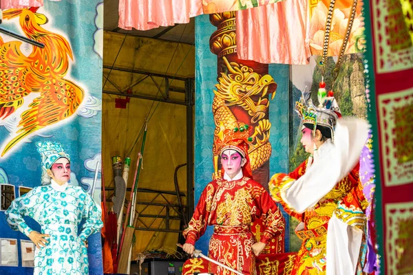 Kinesiska Teochew Opera. Traditionell operaföreställning under sjunde månadens spökfestival. — Stockfoto