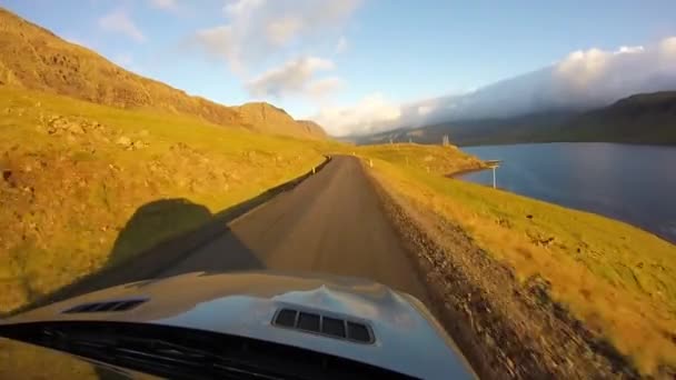 Fascinante Primeira Pessoa Carro Monte Pov Vista Estrada Rural Espelho — Vídeo de Stock