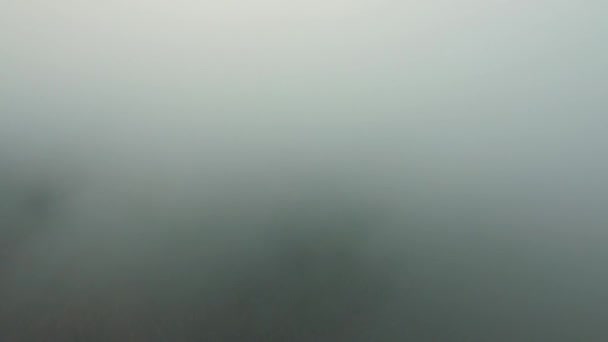 Impressionante Aereo Drone Elicottero Cavalcavia Bianco Soffice Nuvola Pioggia Raggio — Video Stock