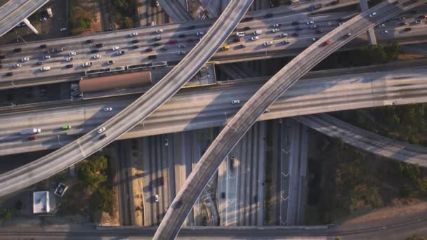 Voo Panorâmico Drone Aéreo Superior Pitoresco Sobre Estrada Movimentada Estrada — Vídeo de Stock