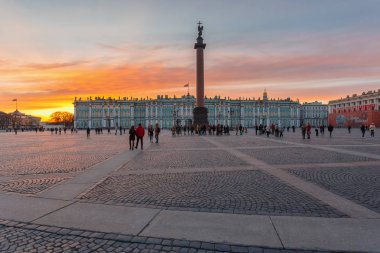 Günbatımı üzerinde Kış Sarayı, St. Petersburg, Rusya Federasyonu