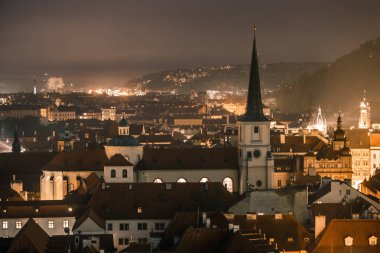 Prag'geceleri görüntülemek