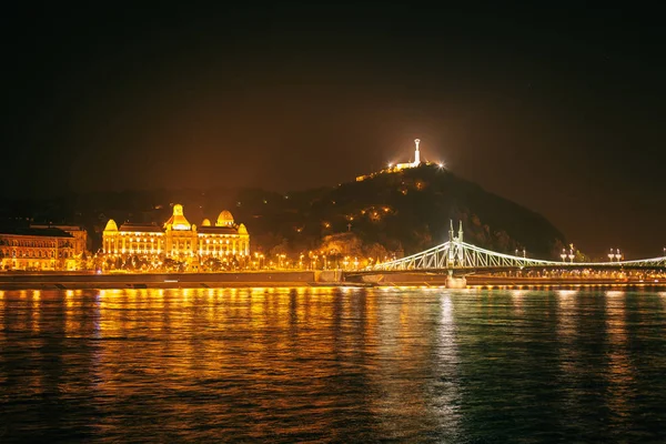 Famous Liberty Bridge in Budapest — Stock Photo, Image