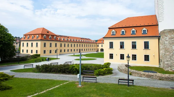 Vista del castillo de Bratislava — Foto de Stock