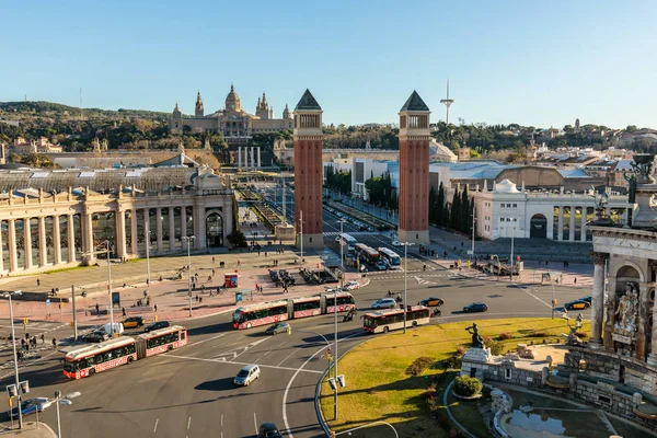 Venedik Placa España'nın Barcelona, İspanya - Şubat 2017 kuleleri — Stok fotoğraf