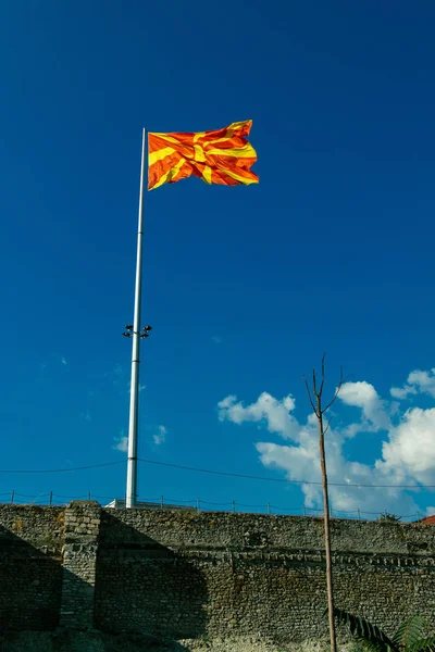 Bandeira macedónia no castelo de Skopje — Fotografia de Stock