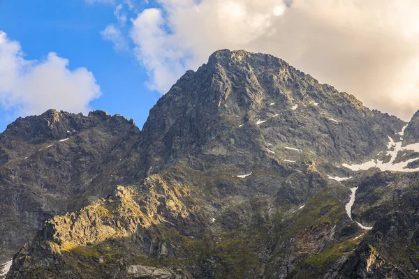 Miguszowiecki Szczyt 悬崖在波兰 Tatra 山脉 — 图库照片