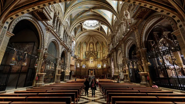 Interior do Mosteiro de Montserrat, Espanha - Fevereiro de 2017 — Fotografia de Stock