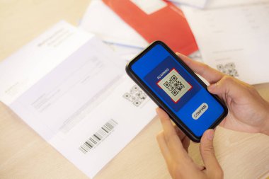 Fatura dijital cüzdan ya da kre için akıllı telefon ya da kod taraması kullanılıyor
