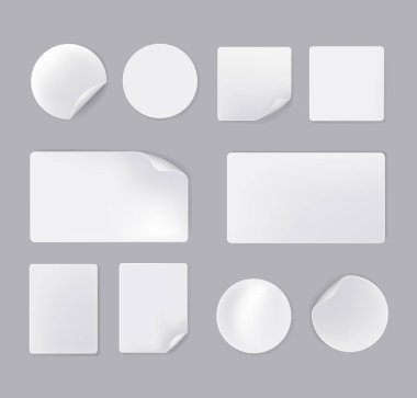 Beyaz boş kağıt etiketleri izole edilmiş. Vektör düz çizgi film grafik tasarım çizimi