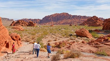 Clark County, Nevada 'daki Fire State Park Vadisi 09-29-18 Dünya çapında 40.000 dönümlük parlak kırmızı Aztek kumtaşı arazisiyle ünlüdür.