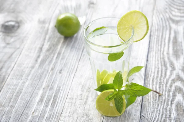 şaşırtıcı Detoks su