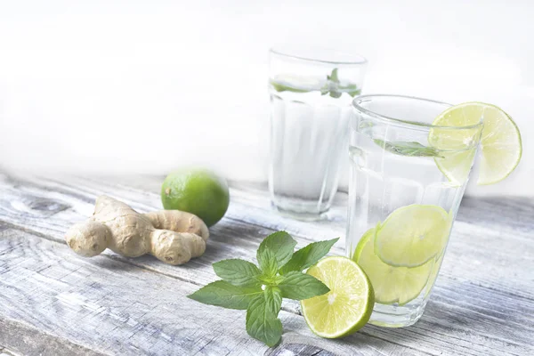 Purified water with lime — Stock Photo, Image