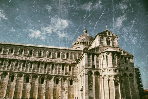 ピサ大聖堂とピサの斜塔 — ストック写真