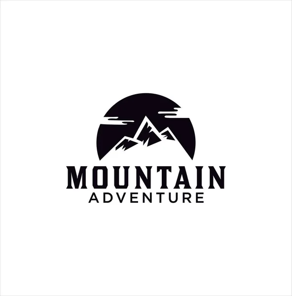 Mountain Adventure Logo Vintage Hipster Retro Sylwetka Mountain Outdoor Projektowanie — Wektor stockowy